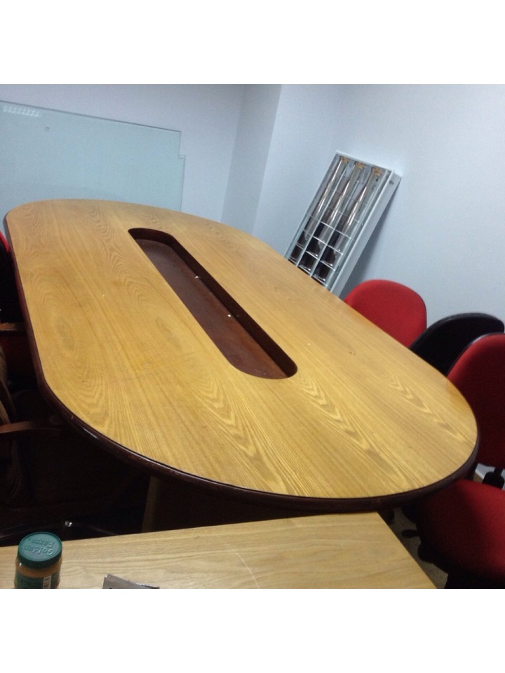 Thanh Lý Bàn Họp Oval 2m4 Cũ